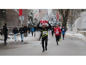 83’üncü Büyük Atatürk Koşusunda Üzücü Bir Olay Yaşandı