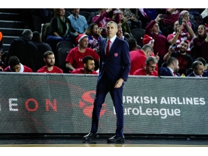 Thy Euroleague: Darüşşafaka Tekfen: 79 - Olympiacos: 75
