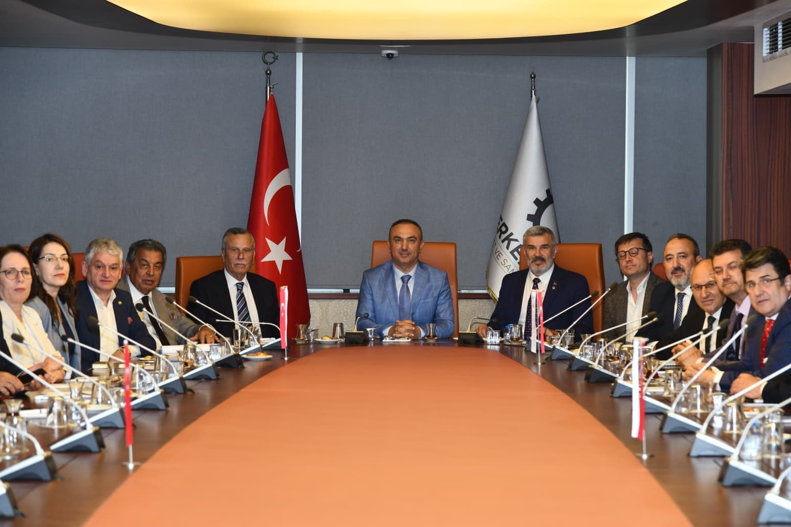 tekirdag-da-santek-toplantisi-sanayi-lojistik-ve-baykar-yatirimlari-masaya-yatirildi