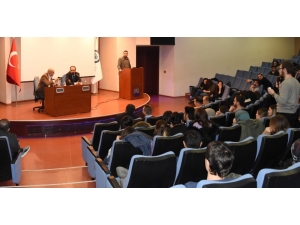 Esogü’de ’Bütünleşmeden Kopuşa Avrupa Birliği’ Paneli