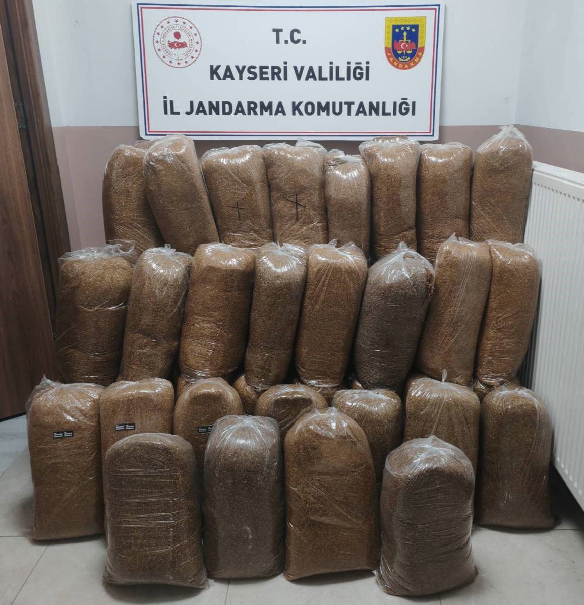 yolcu-otobusunde-510-kilo-kacak-tutun-bulundu