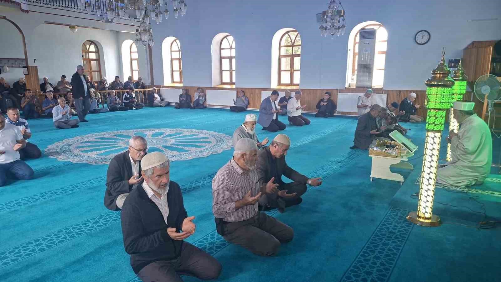 hisarcik-ta-gaziler-gunu-dolayisiyla-mevlit-programi-duzenlendi