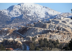 Tübitak Ulusal Gözlemevi’ndeki Teleskop Mermer Ocağı Tehdidi Altında