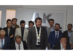 Zeybekci: ”1 Nisan Günü Sabah Anadolu’ya Güneş İzmir’den Doğacak”