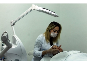 Güneydoğulu Kadınlar İçin İzmir’den Gelip Siirt’te Güzellik Salonu Açtı