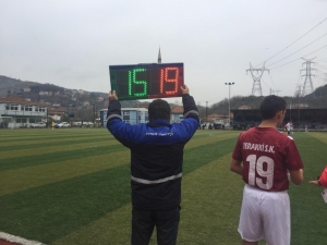 Amatör Maçta 3 Bin Tl Değerinde Işıklı Tabela Kullanıldı