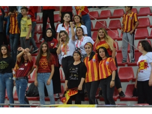Kayserispor 85 Bin Taraftara Oynadı