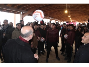 Bakan Soylu, Tunceli’de Top Oynadı