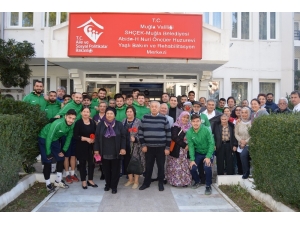 Muğlaspor’dan Huzurevi Sakinlerine Yeni Yıl Ziyareti