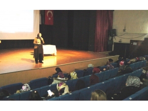 Kütahya’da ‘Çocuk Kalbinde Allah İnancı’ Konulu Seminer