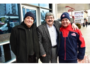 Başkan Can Esnaf Ve Vatandaşların Talep Ve Görüşlerini Dinledi