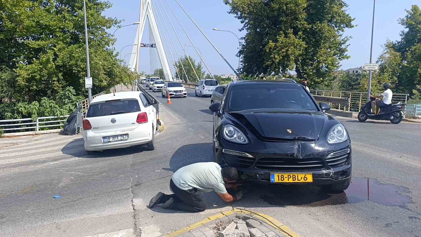 karsi-yola-gecmek-icin-alt-gecidi-kullanmadi-kaza-kacinilmaz-oldu