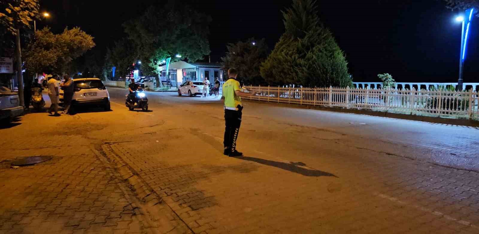 cide-de-otomobil-ile-motosiklet-carpisti-1-yarali