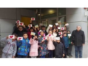 Öğrencilerden Ailelerine Kartpostal