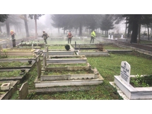 Düzce’de Mezarlıklarda Kış Temizliği