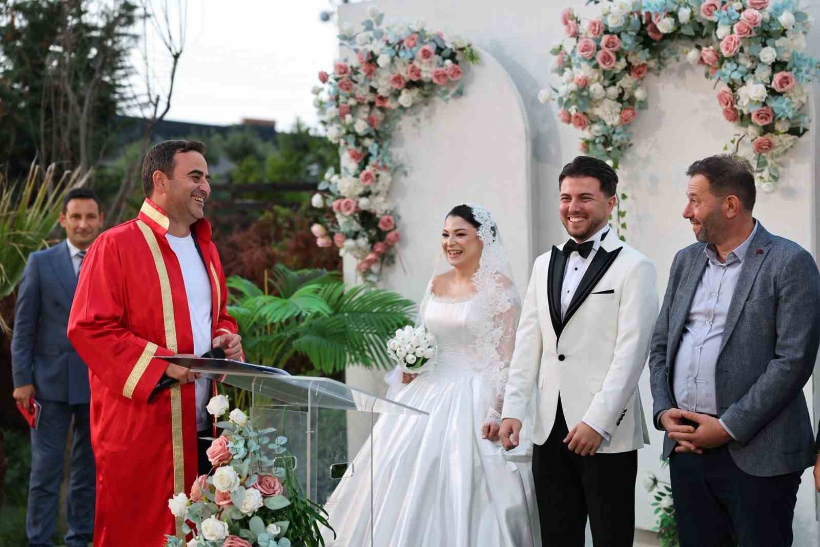 baskan-ozlu-vatandaslarla-bir-araya-geldi