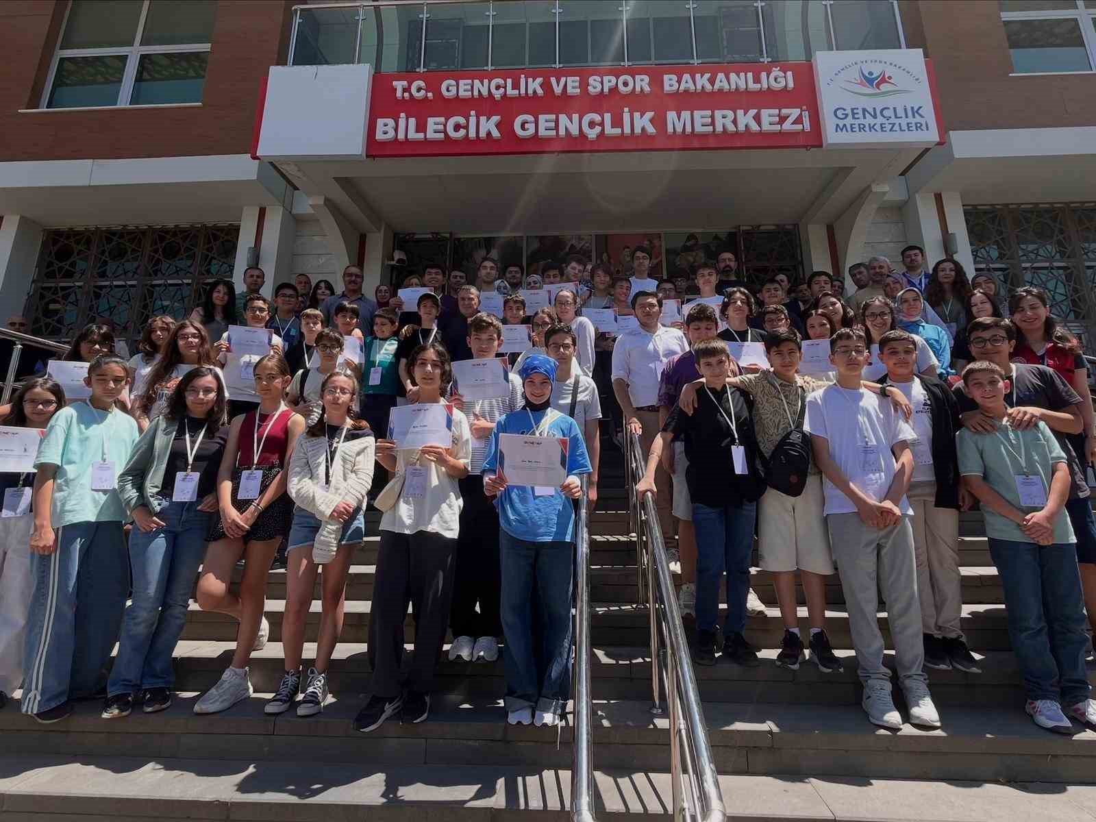 bilecikli-gencler-projelerini-sergiledi