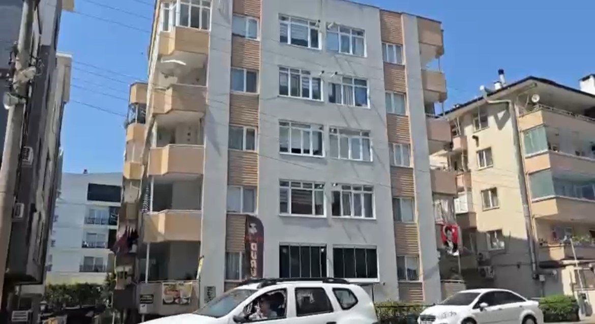 yasli-kadini-komsusu-oldurmus