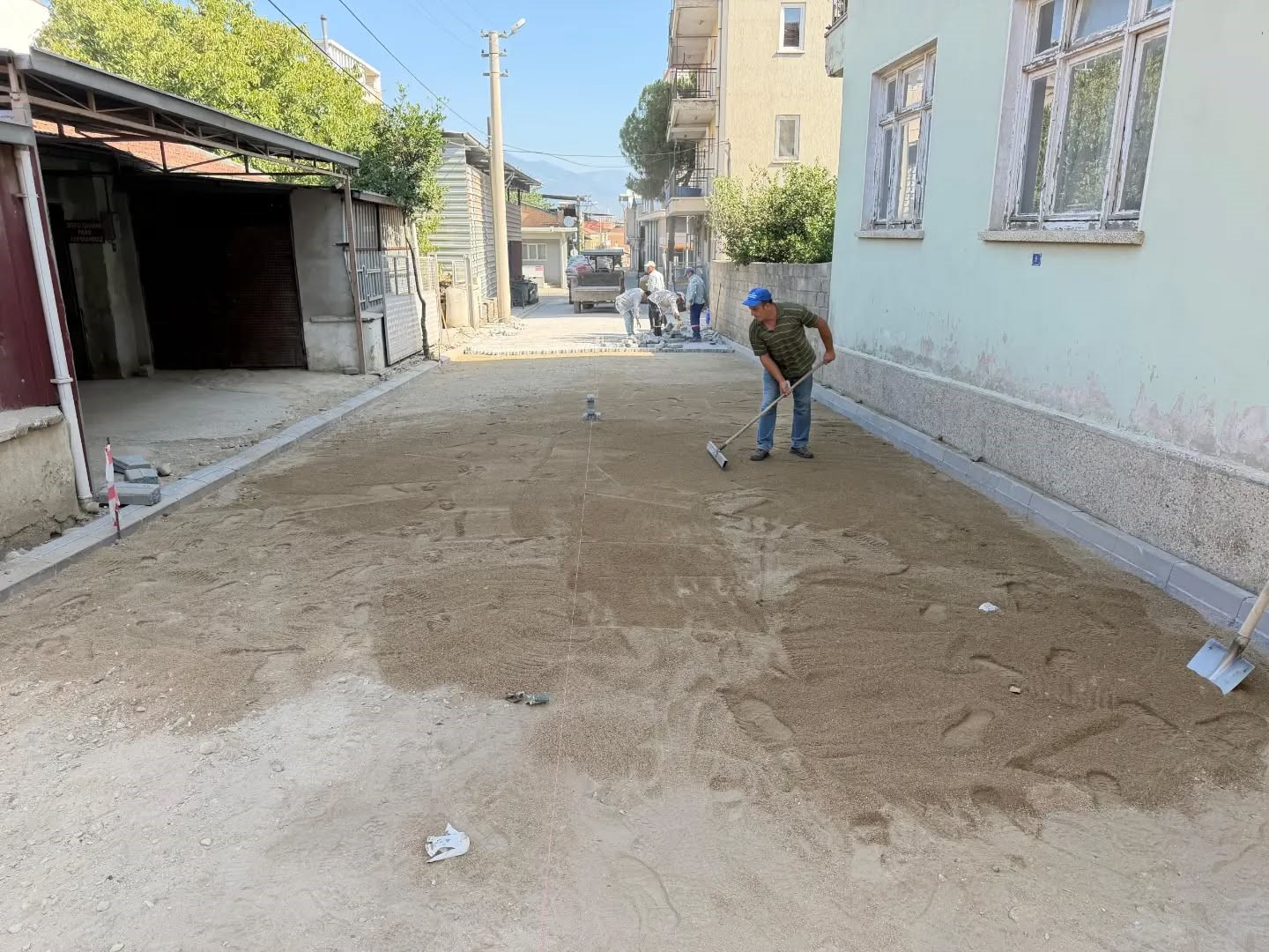 yenipazar-da-eskiyen-yollar-modern-gorunume-kavusuyor