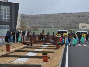 Artuklu Üniversitesinden "Temiz Çevre, Temiz Toplum, Temiz Gençlik" Etkinliği