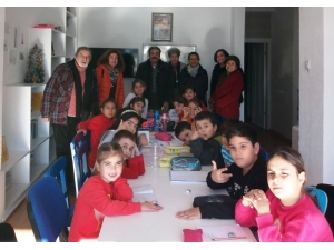 Bodrum Şehir Tiyatrosu Sanatçıları Karaovalı Öğrencilerle Buluştu