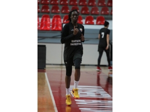 Bellona Kayseri Basketbol’un Kozu Ibekwe Olacak
