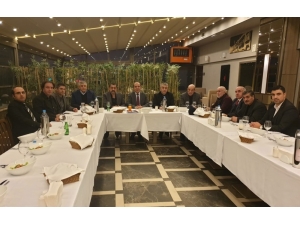 Elazığspor’da Eski Başkanlarla İstişare Toplantısı