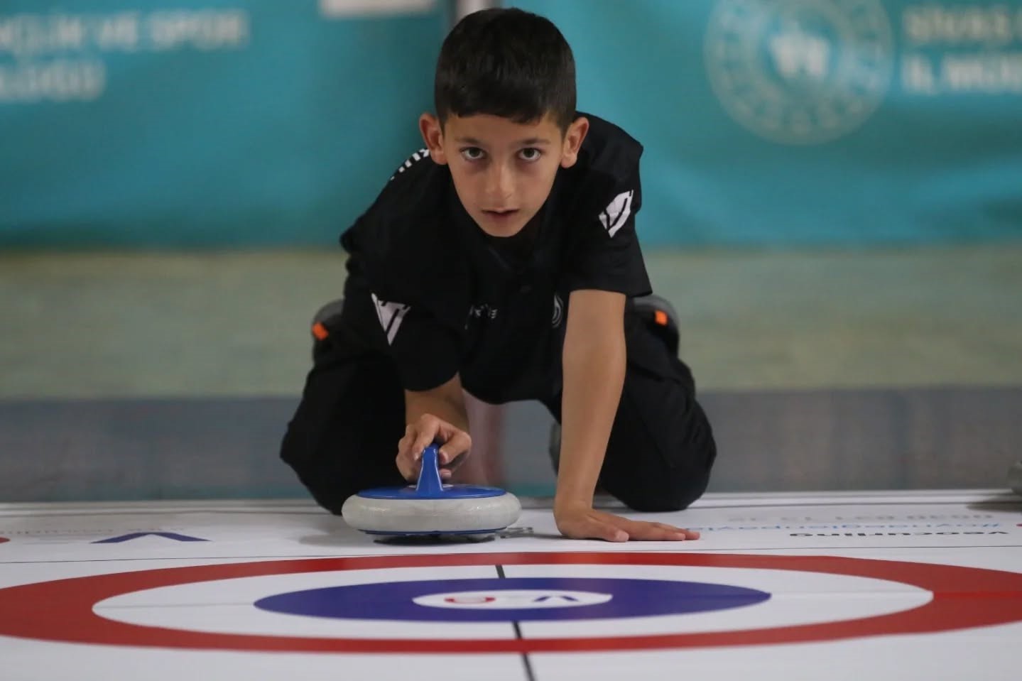 floor-curling-turkiye-sampiyonasi-sivas-ta-devam-ediyor