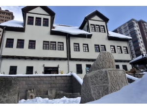 Gümüşhane’ye 32 Yıl Sonra Dönen 2 Bin Yıllık Tarihi Eserler Ziyarete Açıldı