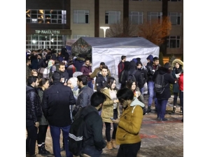 Belediyeden Öğrencilere Sıcak Çorba İkramı