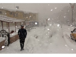 Hakkari’de Kar Tatili