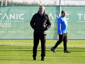 Bursaspor, Çalışmalarına Devam Ediyor