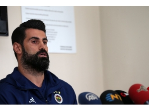 Fenerbahçe Volkan Demirel’in Affedildiğini Açıkladı