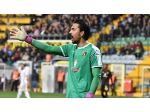 Balıkesir’li Alperen Uysal Kalesinde Güven Veriyor