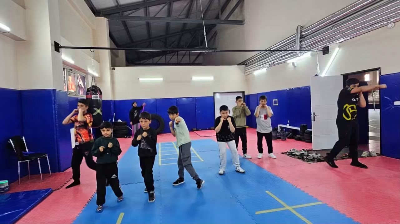 haskoy-de-gencler-boks-egitimiyle-gelecege-hazirlaniyor