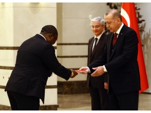 Cumhurbaşkanı Erdoğan, Ekvator Ginesi Büyükelçisini Kabul Etti