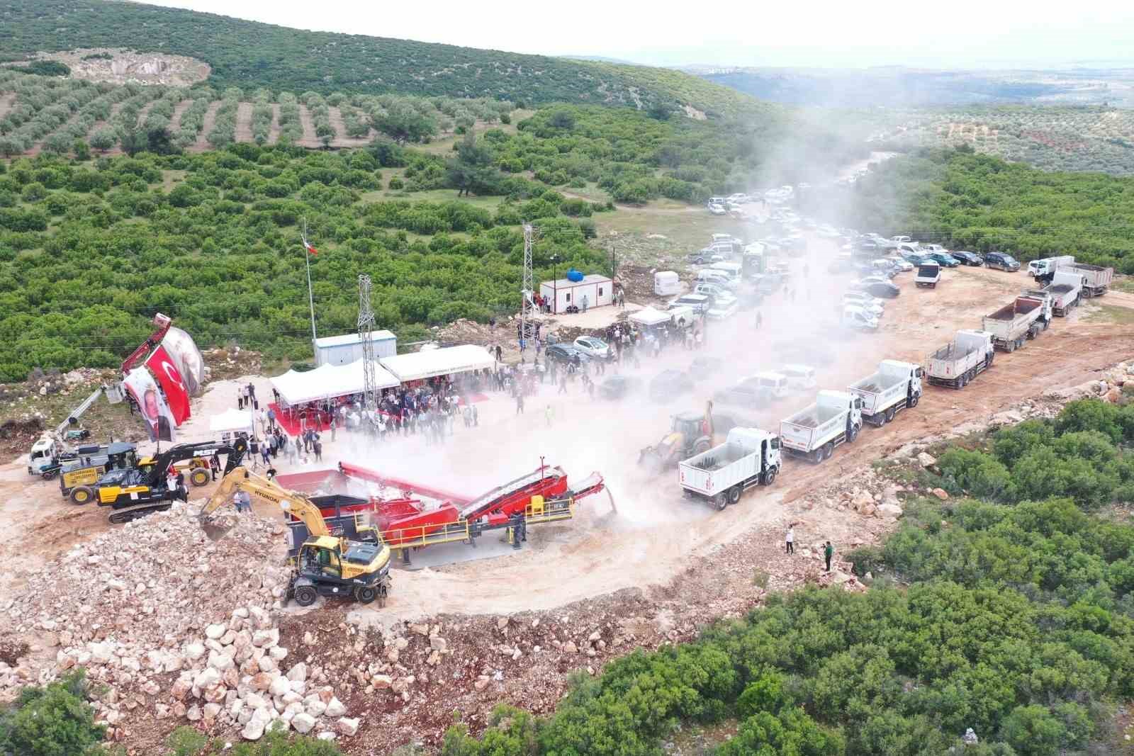 saruhanli-da-ayda-26-bin-ton-micir-uretilecek-tesis-acildi