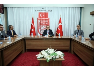 Vali Pehlivan: “Çalışmalarımızda Vatandaşlarımızın Şeklen Değil Gönülden Teşekkürlerini Almalıyız”