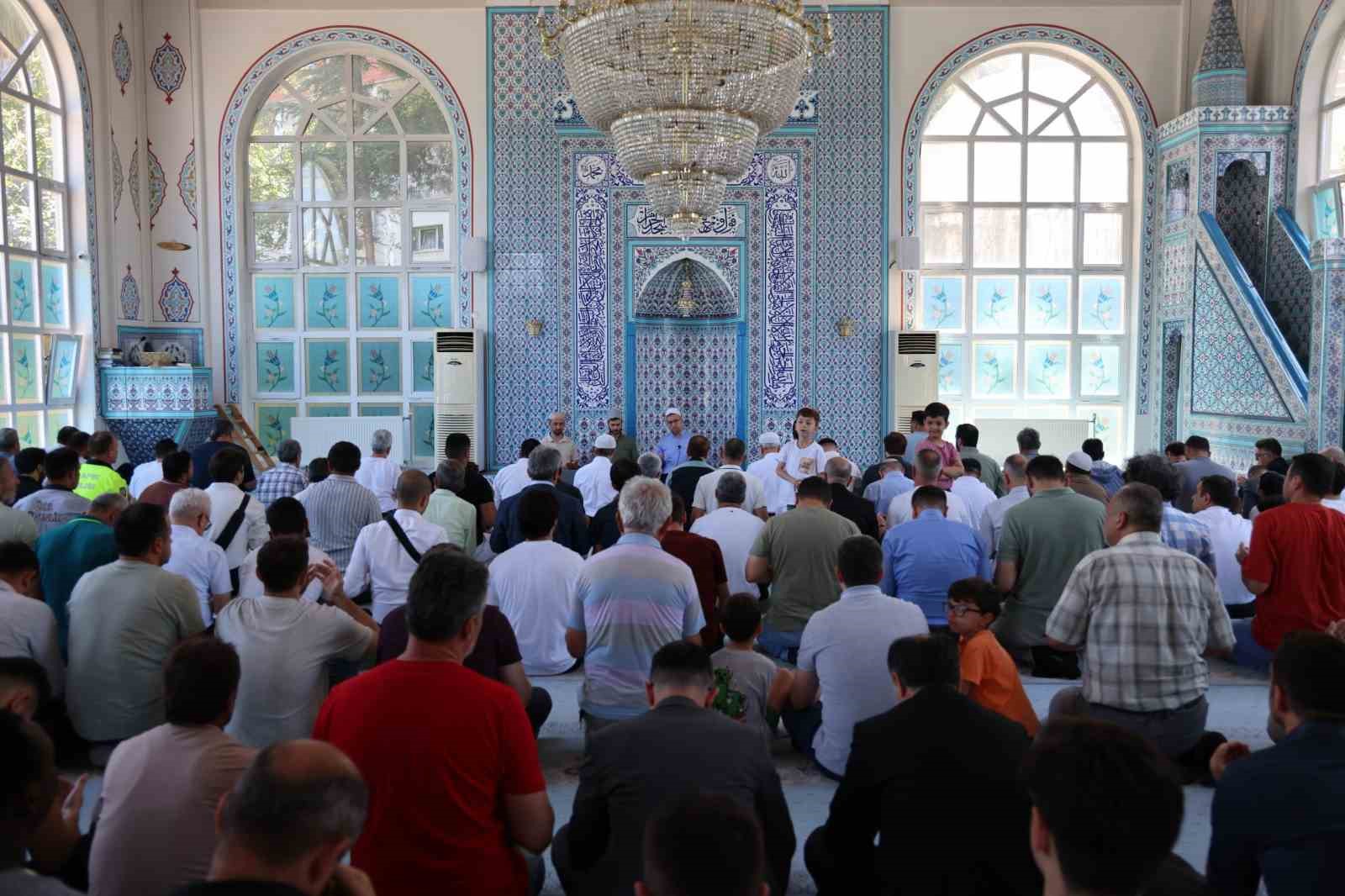 beun-da-milli-iradenin-kahramanlari-saygi-rahmet-ve-minnetle-anildi