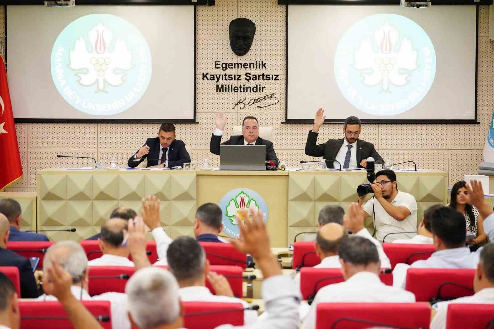 baskan-dutlulu-dan-manisa-ya-dev-yatirim-hamlesi