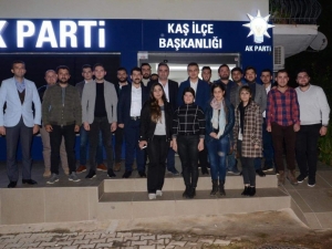 Ak Parti Kaş Gençlik Kolları’nda Yeni Yönetim Belli Oldu