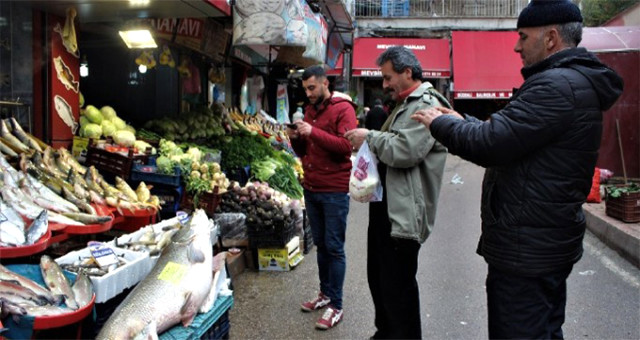 Elazığ'da 80 Kilogram Ağırlığında Turna Balığı Yakalandı