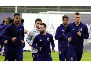 Fenerbahçe Basına Açık İlk İdmanı Yaptı