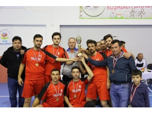 Sonbahar Kupası Voleybol Turnuvası Sona Erdi