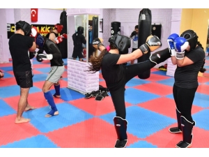 Tunceli Valiliği Ve Belediyesinden Spor Kulübüne 96 Bin Tl’lik Destek