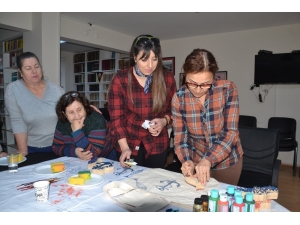 Bez Torbaları Tahta Baskı İle Süslüyorlar