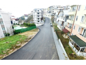 İzmit Belediyesi Çevre Düzenleme Ve Onarım Çalışmalarını Sürdürüyor