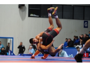 Güreşçiler, Milli Takım İçin Ter Döküyor