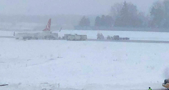 Türk Hava Yolları Uçağı, Ukrayna'da Pistten Çıktı