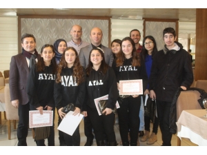 Engelli Farkındalığı Gerçekleştiren Lise Öğrencilerine Güner Bahadır’dan Anlamlı Jest